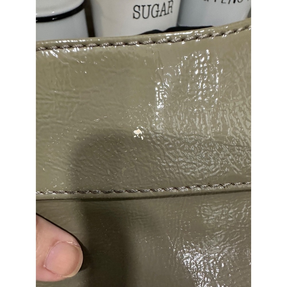 guess olive clutch purse new - Picture 4 of 6